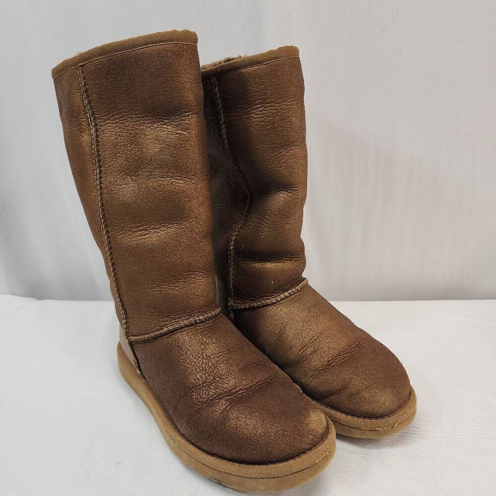 UGG Australia Size 7 Classic Tall Suede Metallic Bronze Sheepskin Boots